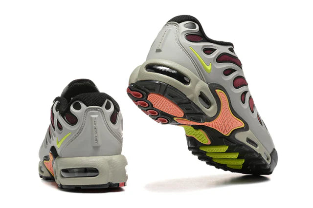Air Max TN Drift "Light Silver Volt"