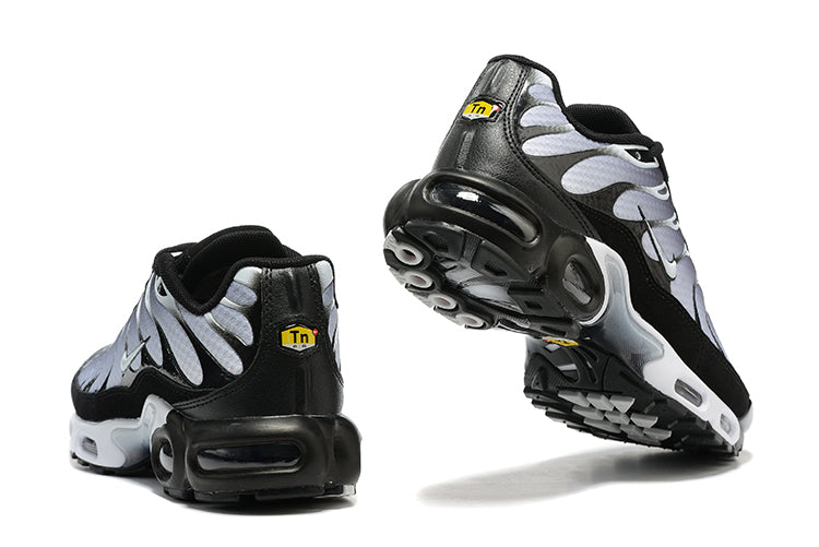 Air Max Plus TN 1 "Black Metallic"
