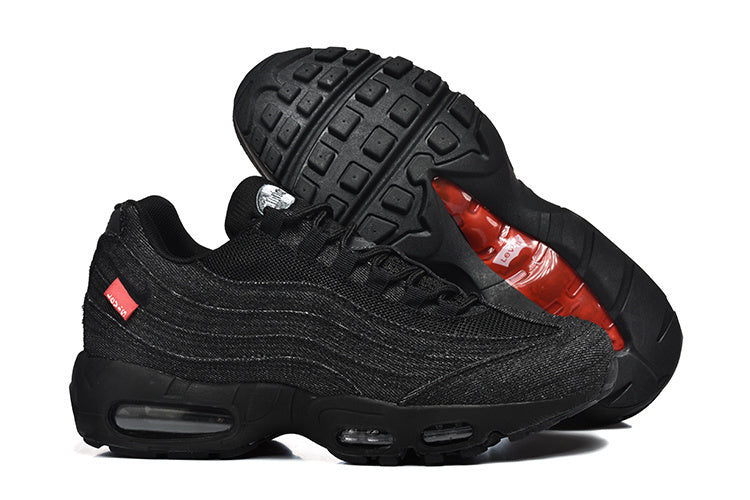 Air Max 95 x Levis (Preto)