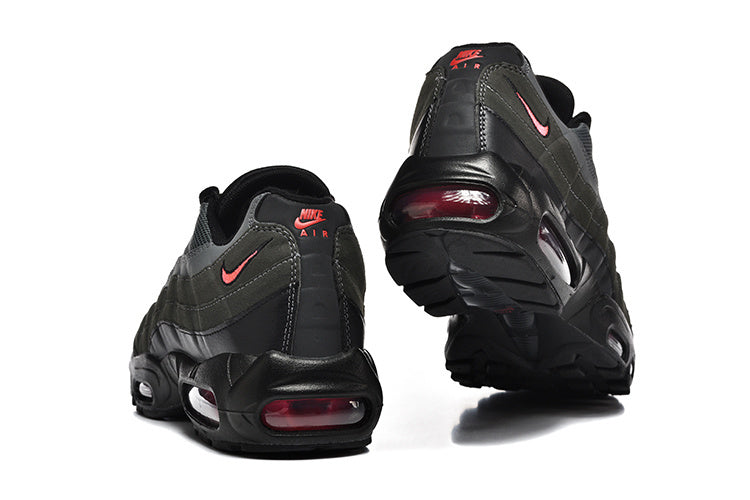 Air Max 95 (Preto/rosa)
